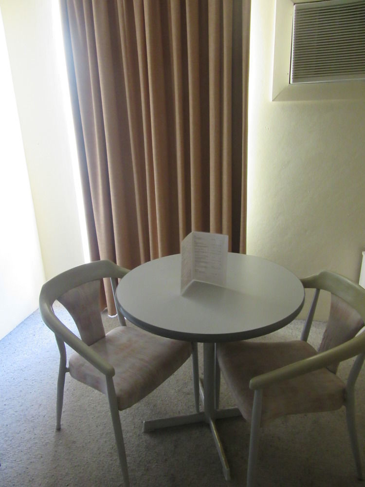 El Toro Motel Warwick Farm Buitenkant foto